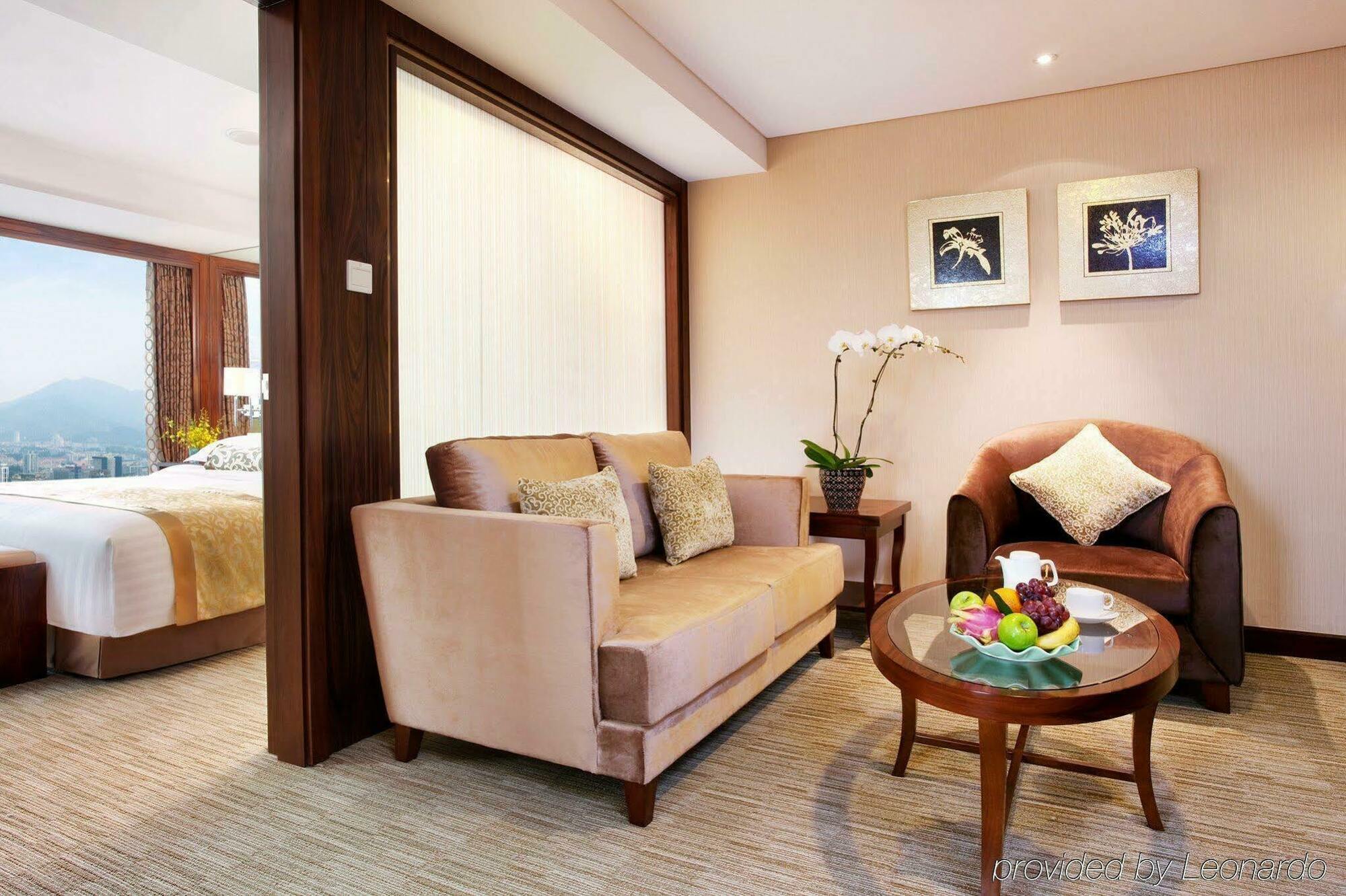 Crowne Plaza Nanjing Hotels & Suites Экстерьер фото